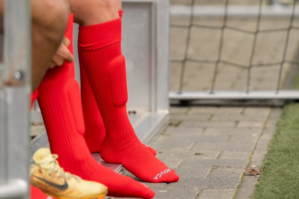 ARDUGA Fussballsocken Rot in Aktion